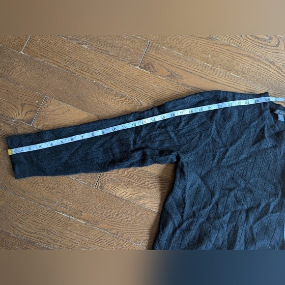 Apt. 9 100% cashmere V-neck black sweater ribbing stripe Men's size Large - Picture 8 of 8